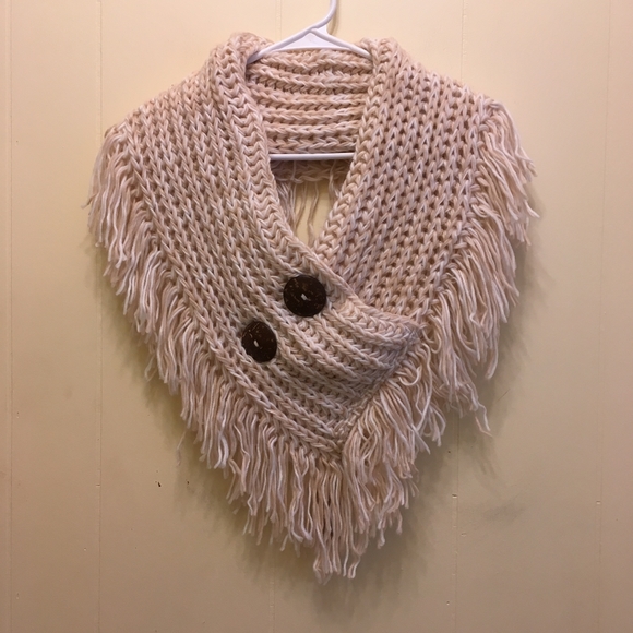 A & O INTERNATIONAL Accessories - NEW WITH TAGS A&O INTL FRINGED INFINITY SCARF.